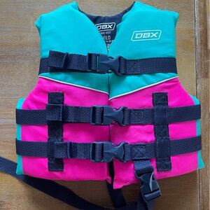 Children’s DBX Verve Life Vest. Lbs: 30-50. US Coast Guard Approved.